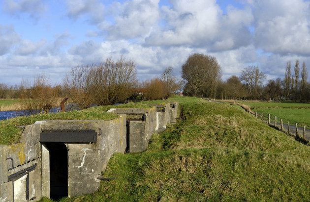 Liniedijk bij Fort bij Veldhuis / Ronald van Wijk